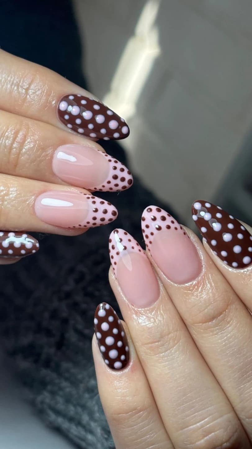 Mocha polka elegance